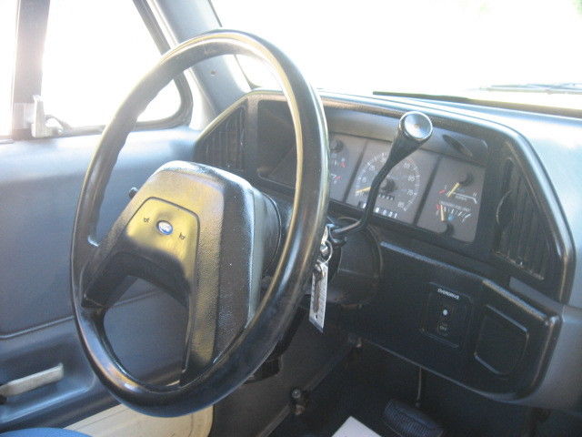 1990 White Ford F-350 Standard Cab Pickup