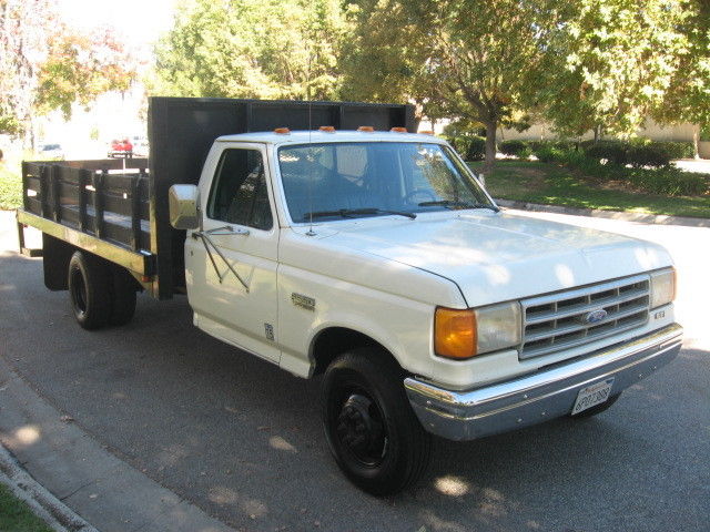 1990 White Ford F-350 Standard Cab Pickup
