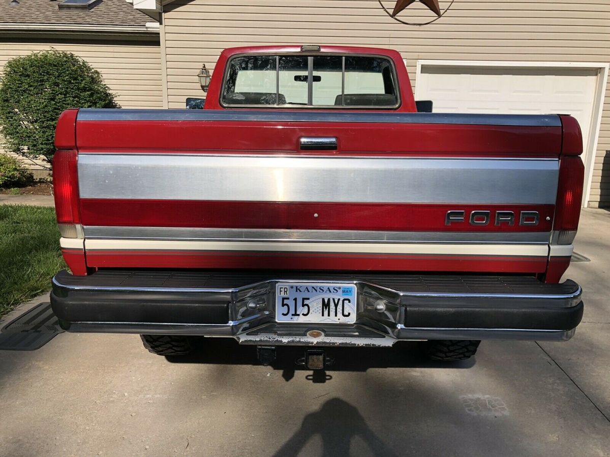 1990 Red Ford F-350 Pickup