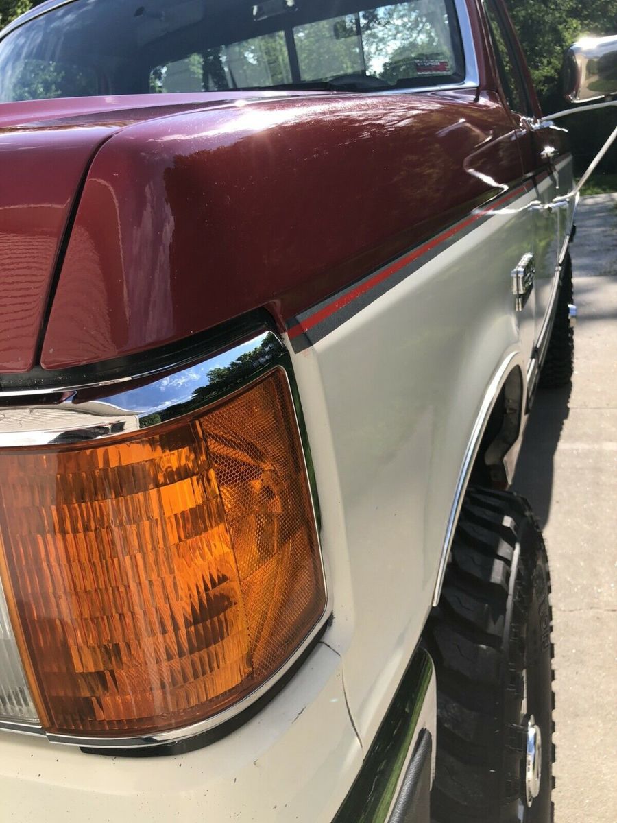 1990 Red Ford F-350 Pickup