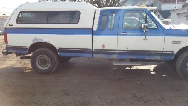 1990 Blue Ford F-250 Extended Cab Pickup