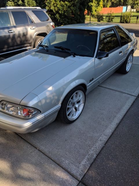 1990 Silver Ford Mustang