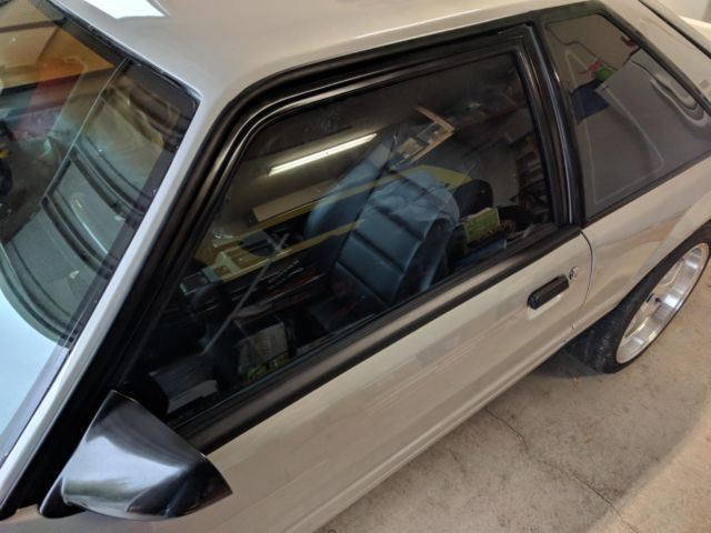 1990 Silver Ford Mustang