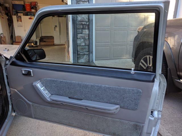 1990 Silver Ford Mustang