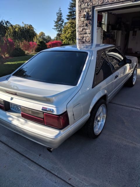 1990 Silver Ford Mustang