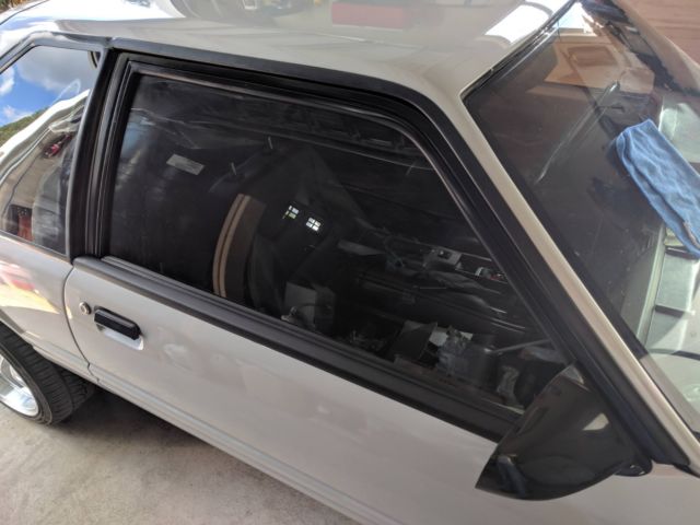 1990 Silver Ford Mustang