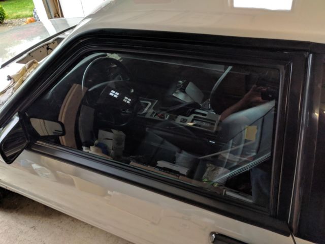 1990 Silver Ford Mustang