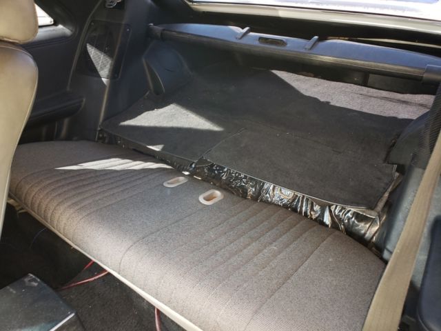 1990 White Ford Mustang Hatchback