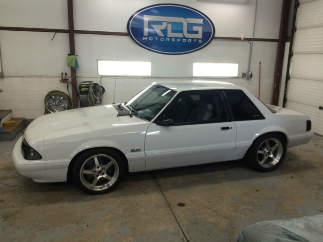 1990 White Ford Mustang Coupe