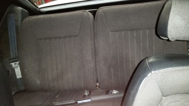 1990 White Ford Mustang Hatchback