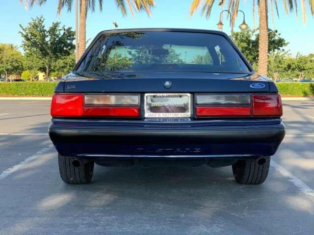 1990 Twilight blue Ford Mustang Coupe