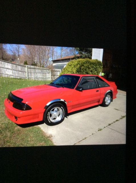 1990 Red Ford Mustang Hatchback