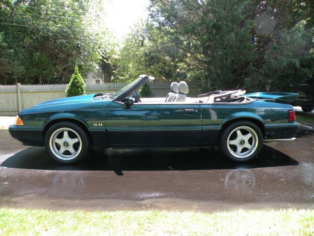1990 Ford Mustang Convertible