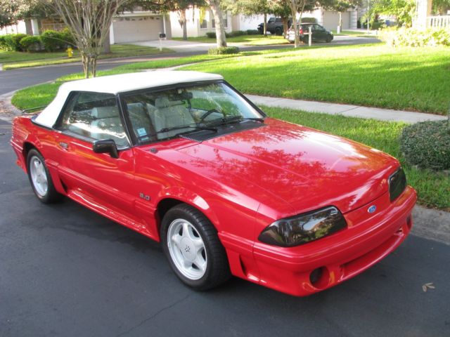 1990 Ford Mustang