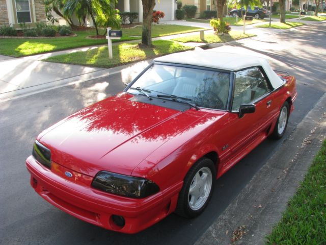 1990 Ford Mustang