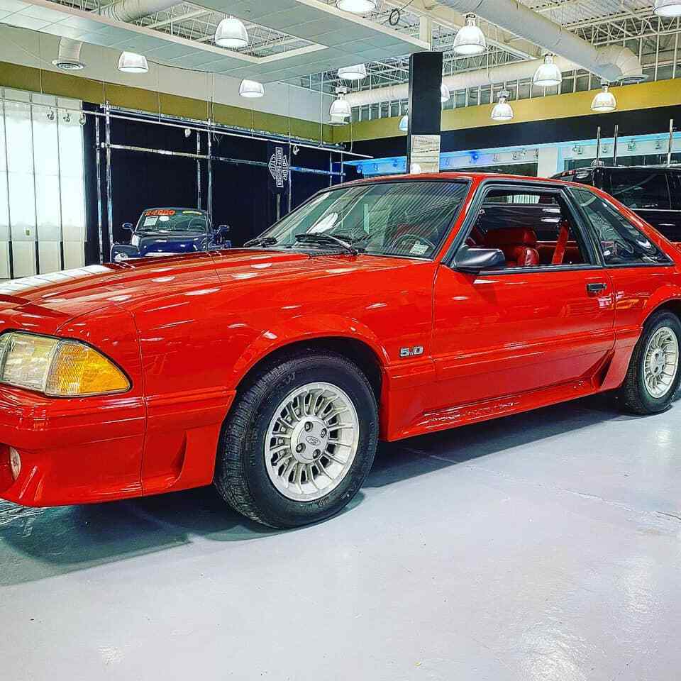 1990 Red Ford Mustang