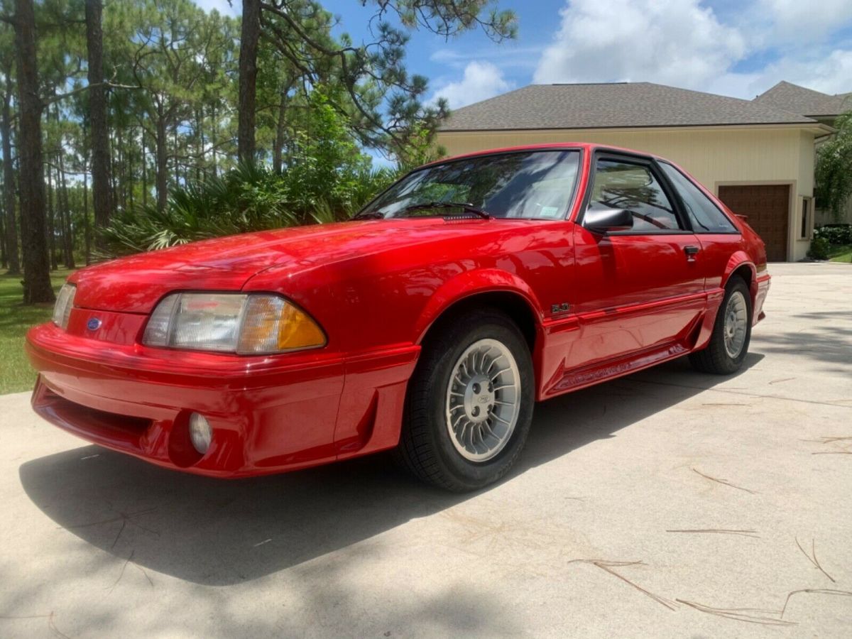 1990 Red Ford Mustang Hatchback