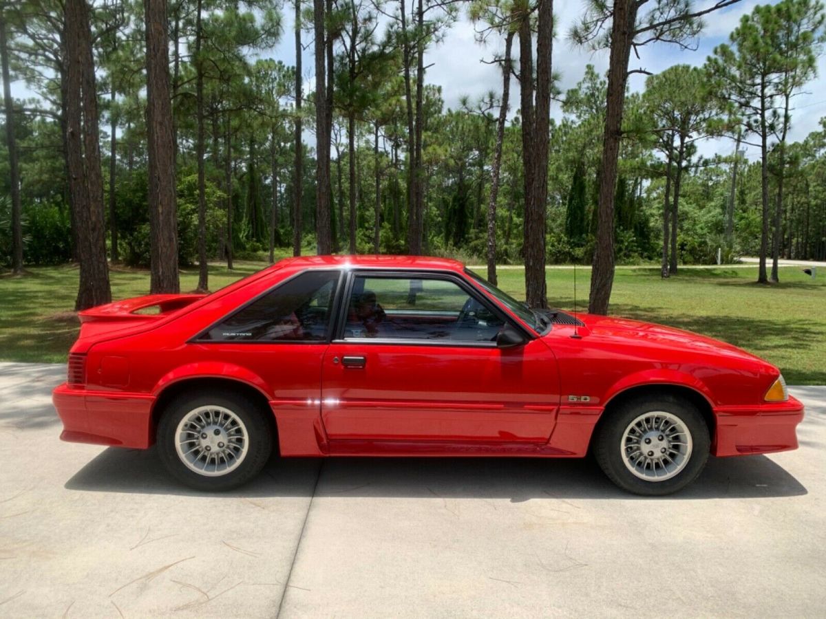1990 Red Ford Mustang Hatchback
