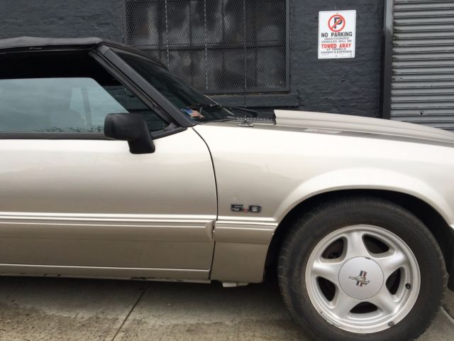 1990 Silver Ford Mustang Coupe