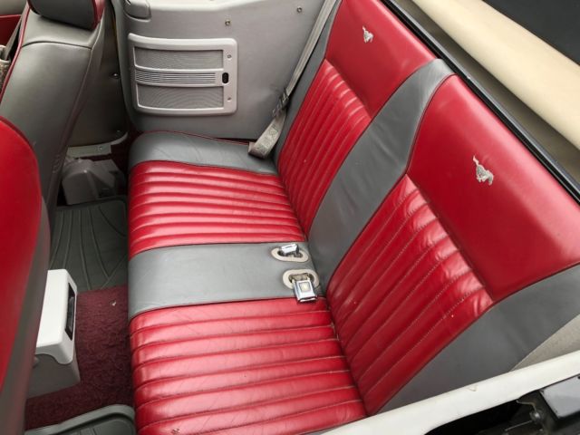 1990 White Ford Mustang Hatchback