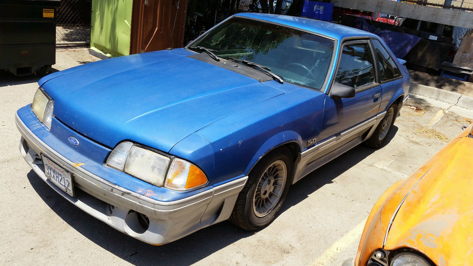 1990 White Ford Mustang Hatchback