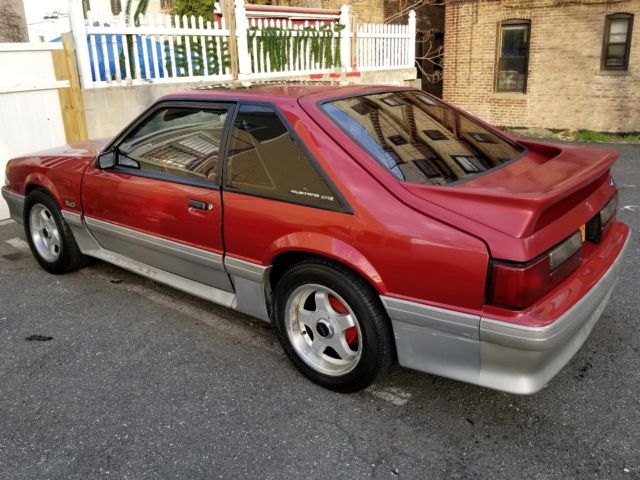 1990 Red Ford Mustang Hatchback