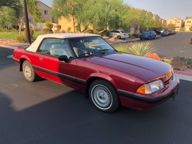 1990 Ford Mustang Convertible