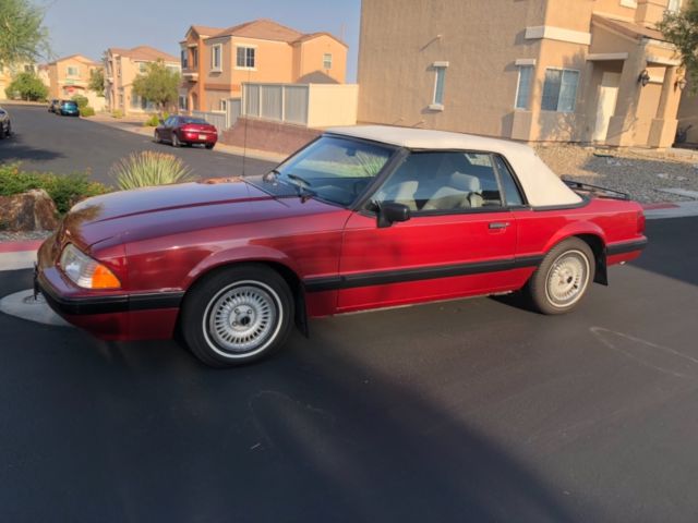 1990 Ford Mustang Convertible