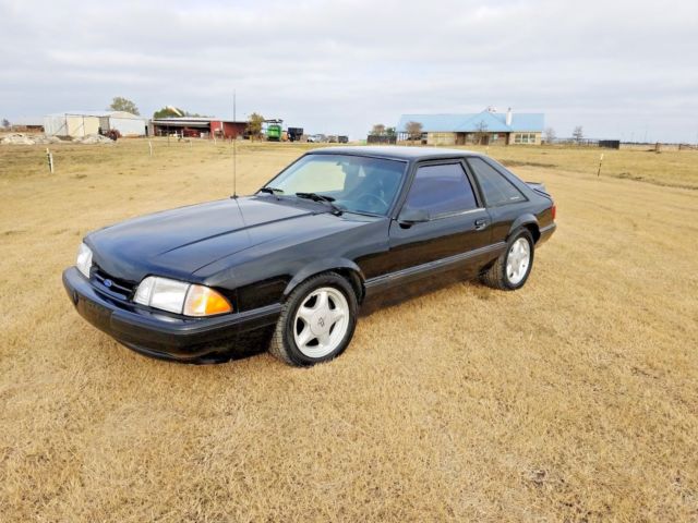 1990 Black Ford Mustang Hatchback