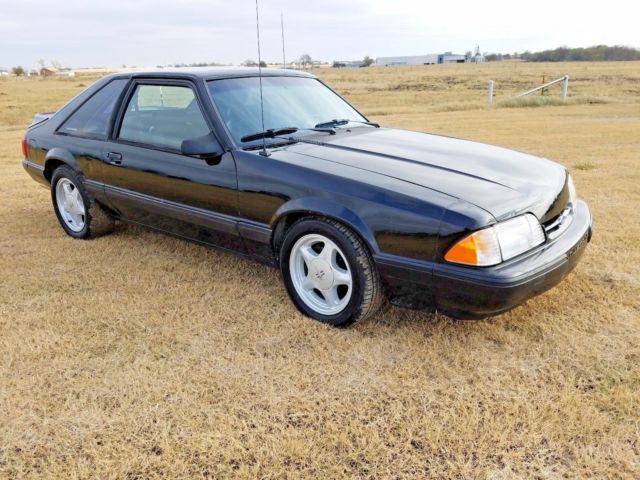 1990 Black Ford Mustang Hatchback