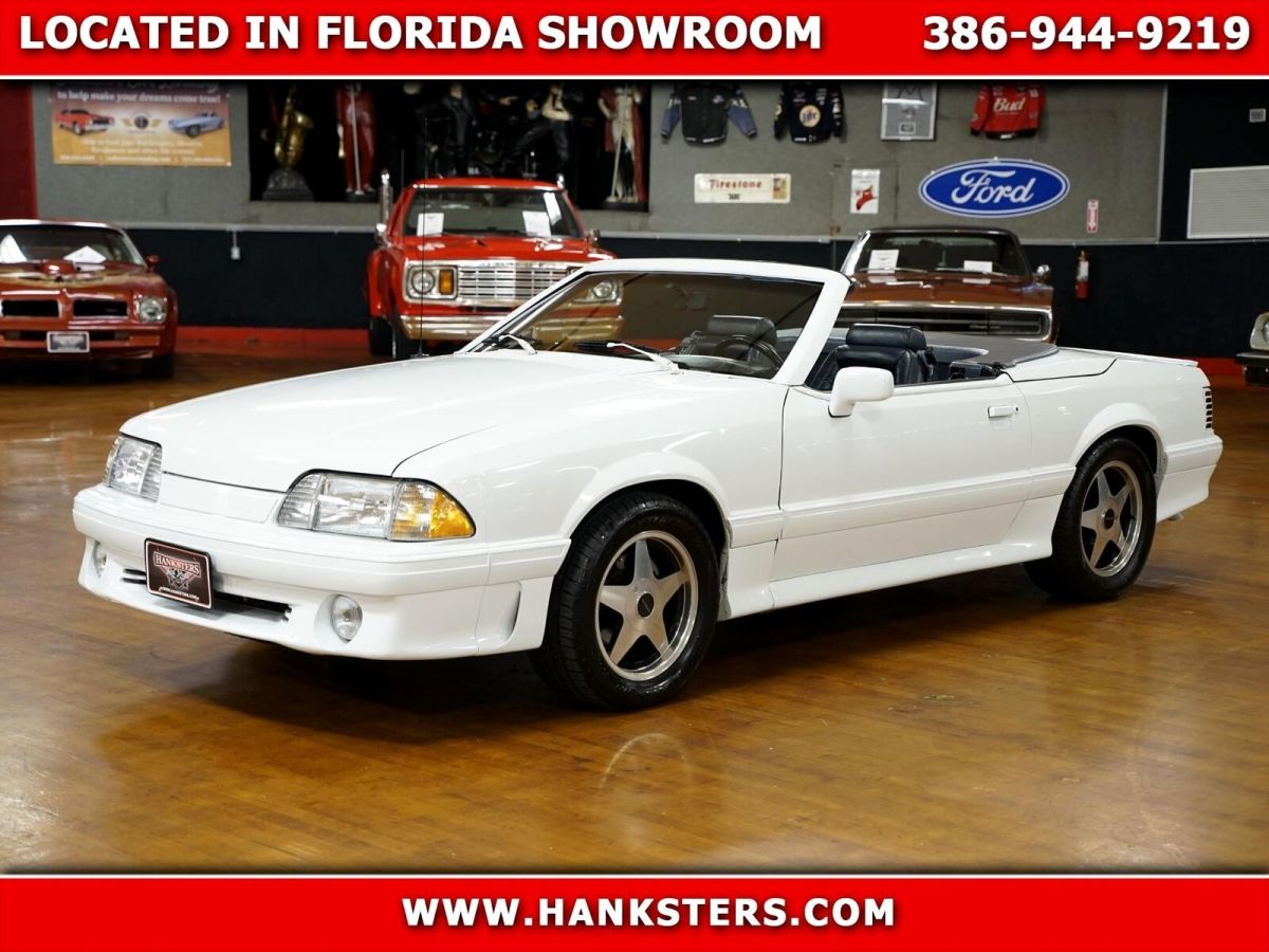 1990 White Ford Mustang American Muscle Car