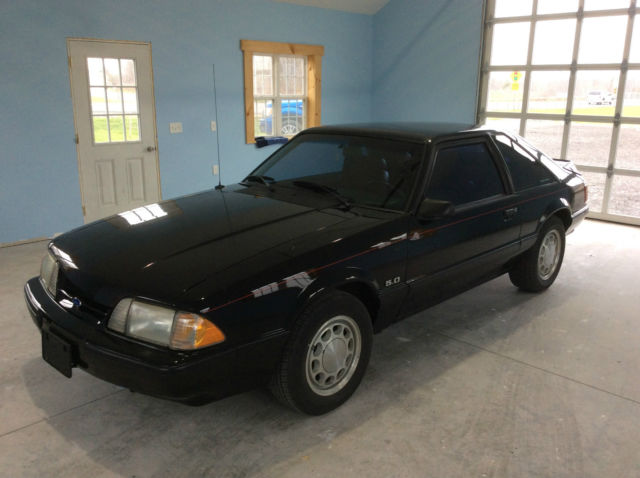 1990 Black Ford Mustang Hatchback