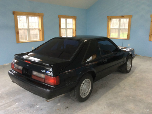 1990 Black Ford Mustang Hatchback
