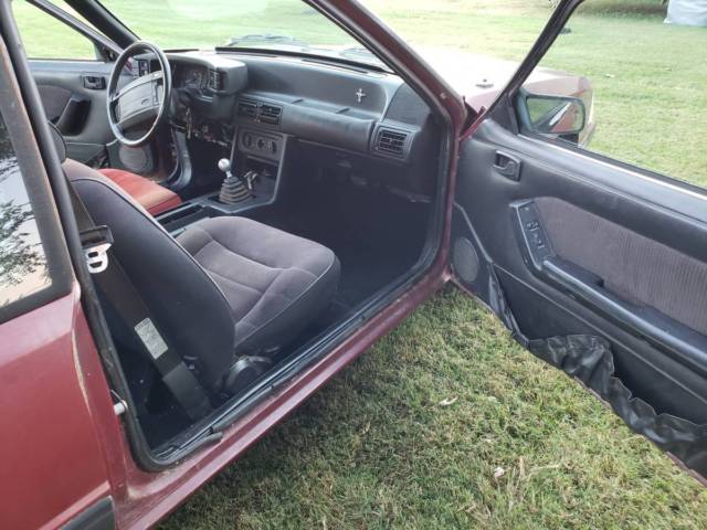 1990 Burgundy Ford Mustang Coupe