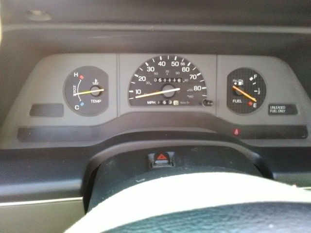 1990 Gold Ford Thunderbird Coupe