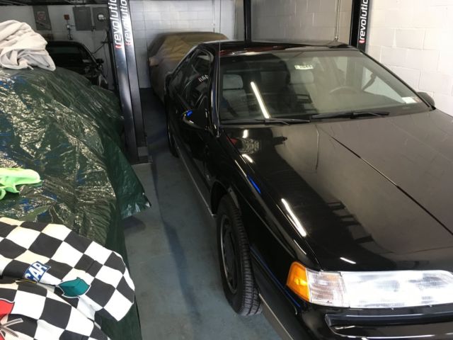 1990 Black Ford Thunderbird Coupe