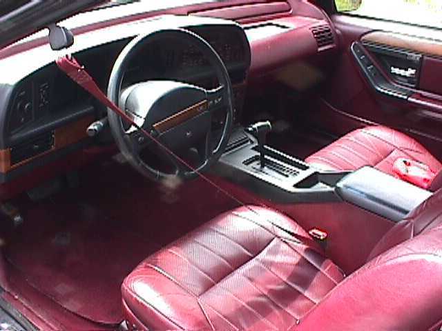 1990 White Ford Thunderbird Coupe