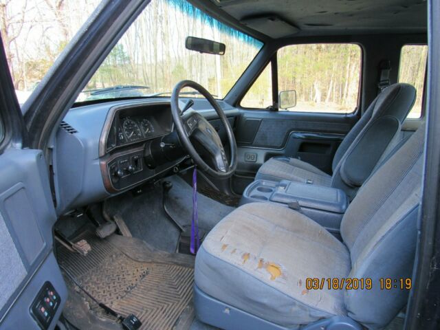 1990 Blue Ford F-250 Extended Cab Pickup