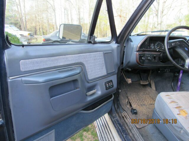 1990 Blue Ford F-250 Extended Cab Pickup