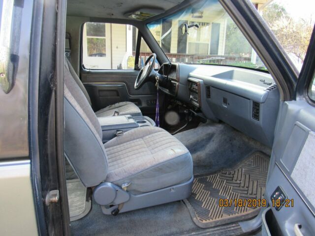 1990 Blue Ford F-250 Extended Cab Pickup