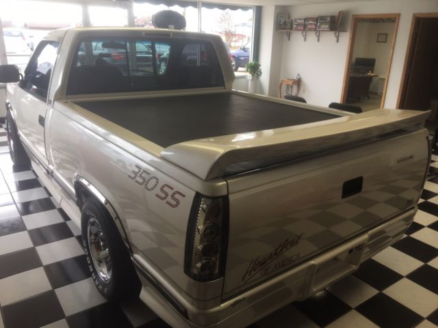 1990 GMC Sierra 1500 Standard Cab Pickup