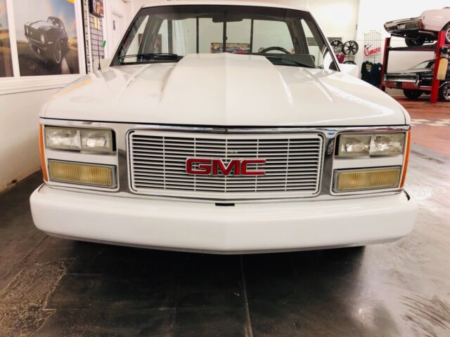 1990 White GMC Pickup Pickup