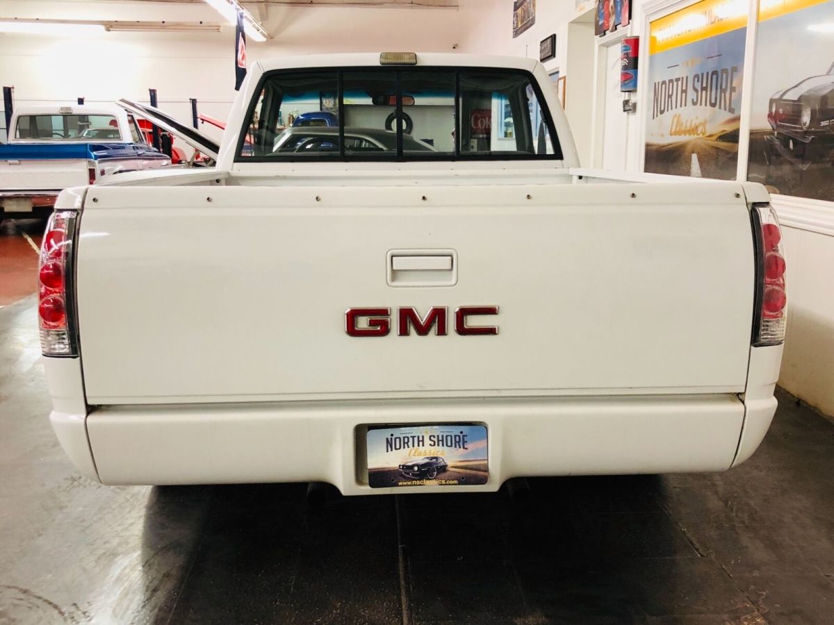 1990 White GMC Pickup Pickup
