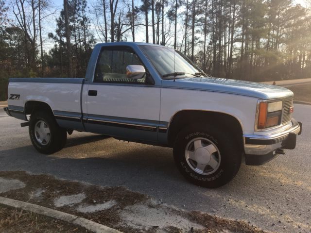 1990 Blue / White GMC Sierra 1500 Standard Cab Pickup