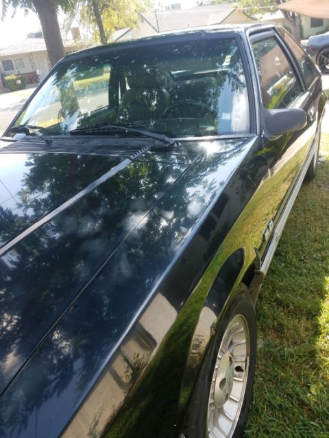 1990 Black Ford Mustang Coupe