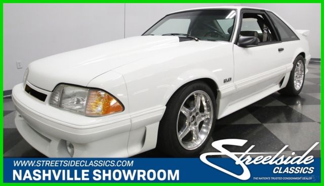 1990 White Ford Mustang