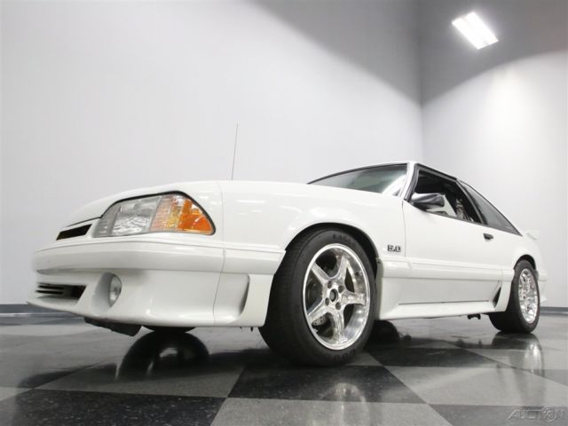 1990 White Ford Mustang