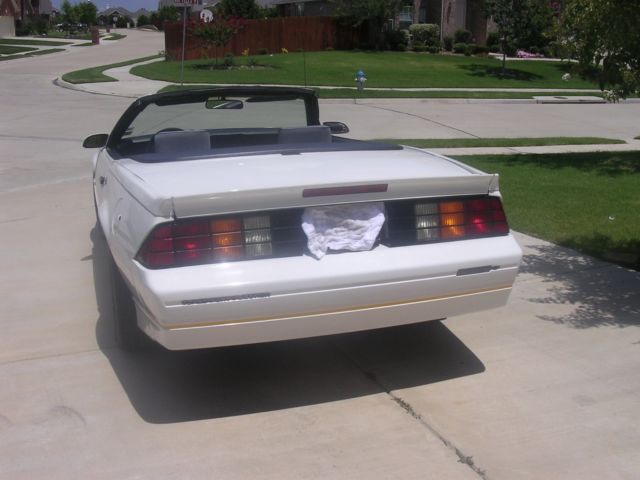 1990 White Chevrolet Camaro Convertible