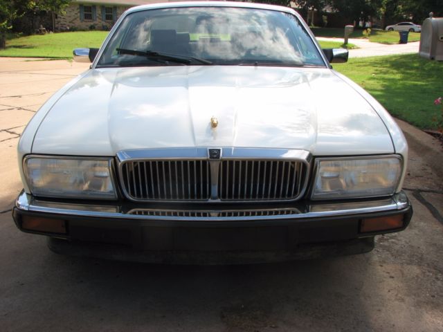 1990 White Jaguar XJ6 Sedan
