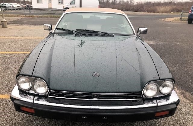 1990 Green Jaguar XJS --